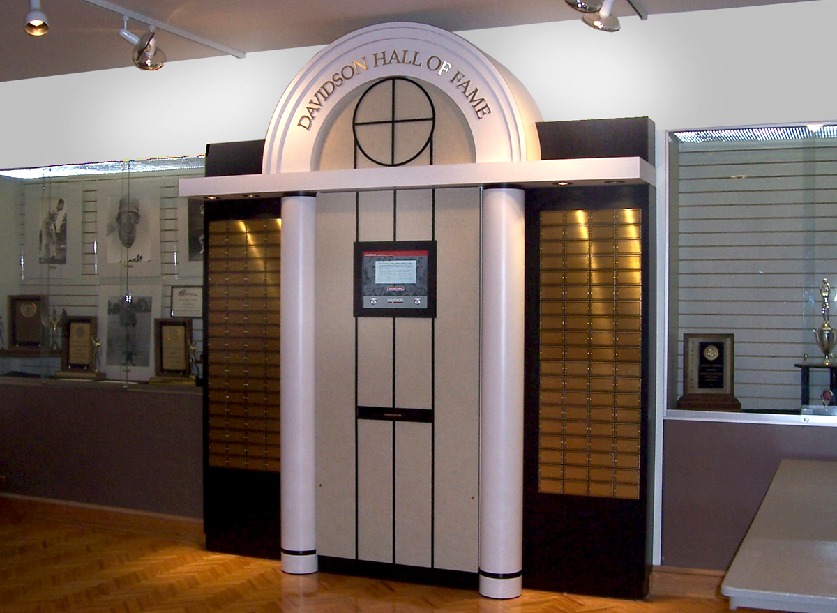 Kiosk at Davidson College designed with columns to match the school's existing architecture