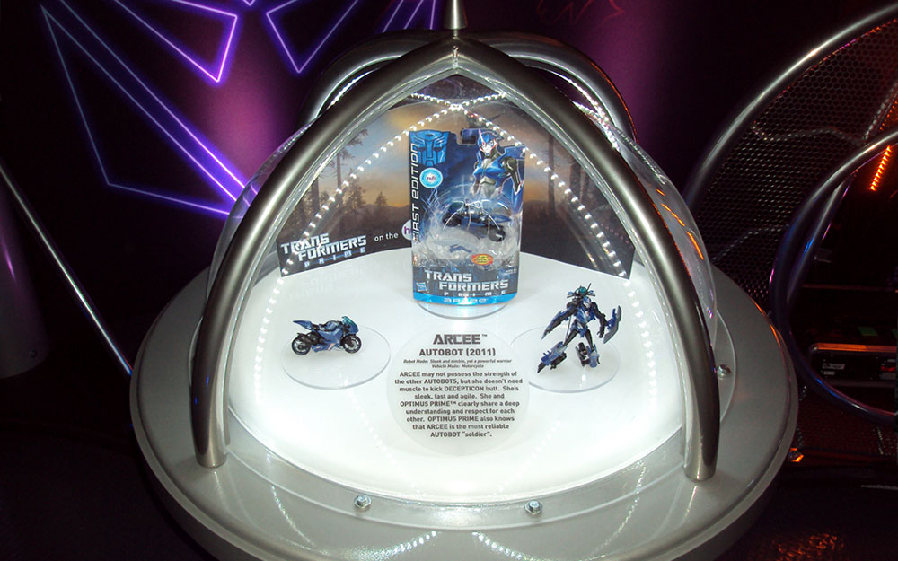 Custom dome display cases for Transformers Great American Tour collectibles